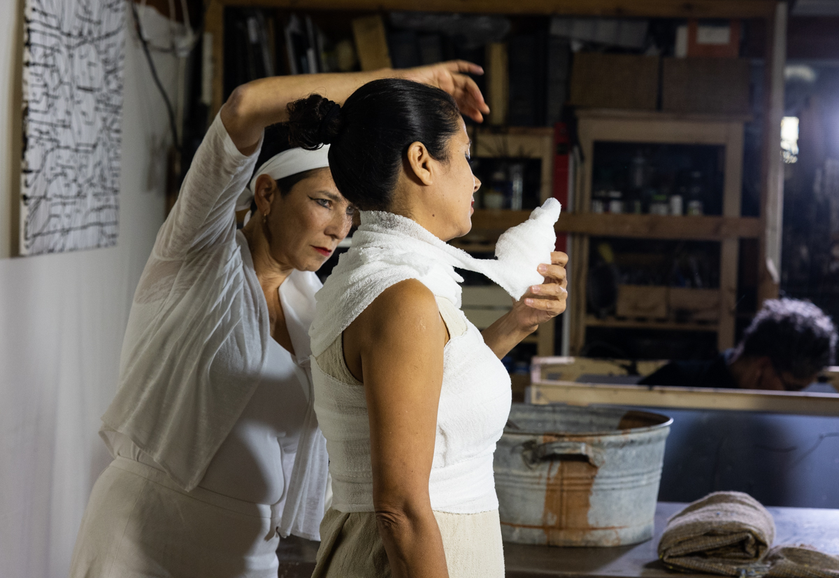 Performance 06