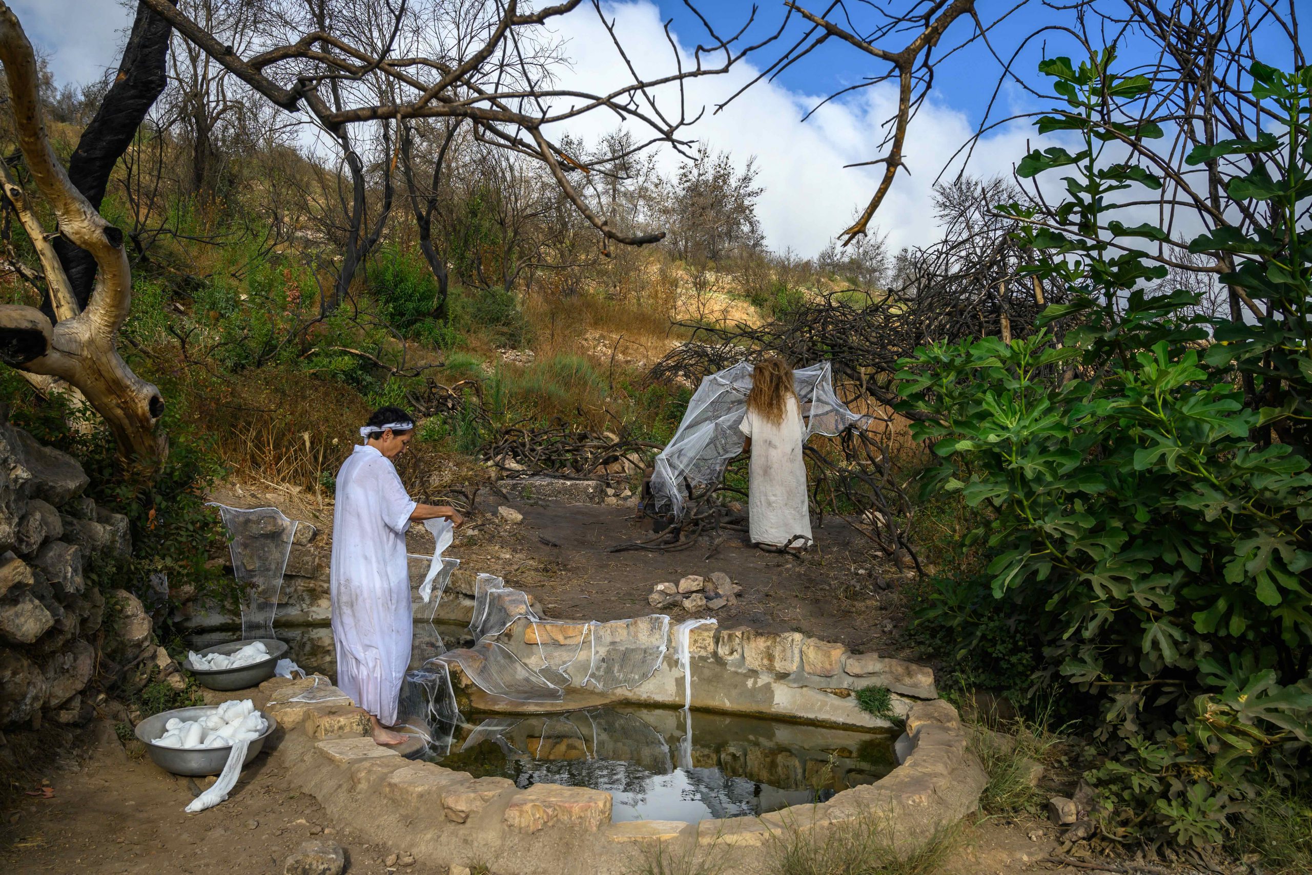 Ein Raziel 2022, performance in Ramat Raziel, Judean Hills in collaboration with Vered Sivan, photo Gal Mosenson Ein Raziel 018