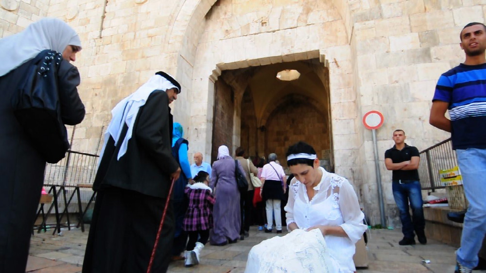 Sewing the Wounded Land Map of Jerusalem by the Damascus Gate, East Jerusalem Green Thread 003
