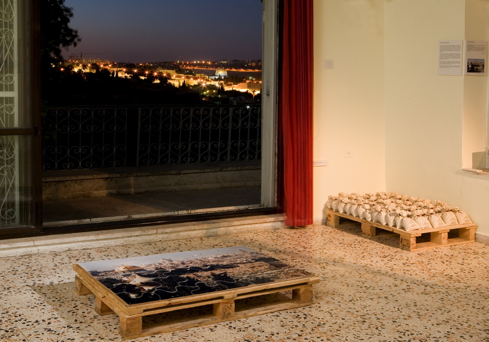 The puzzle in the installation at The Willy Brandt Centre with a view on Jerusalem's Old City at night 2007
Photo: Oded Antman 07