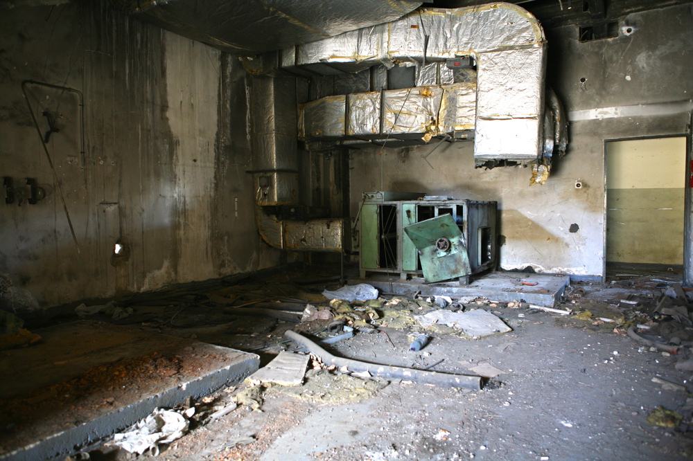 Disaffected military factory,
Derech Ha Shalom 15 str. Tel Aviv
Makom 030