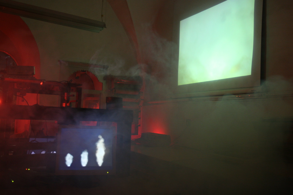 Smoking Utopia 001