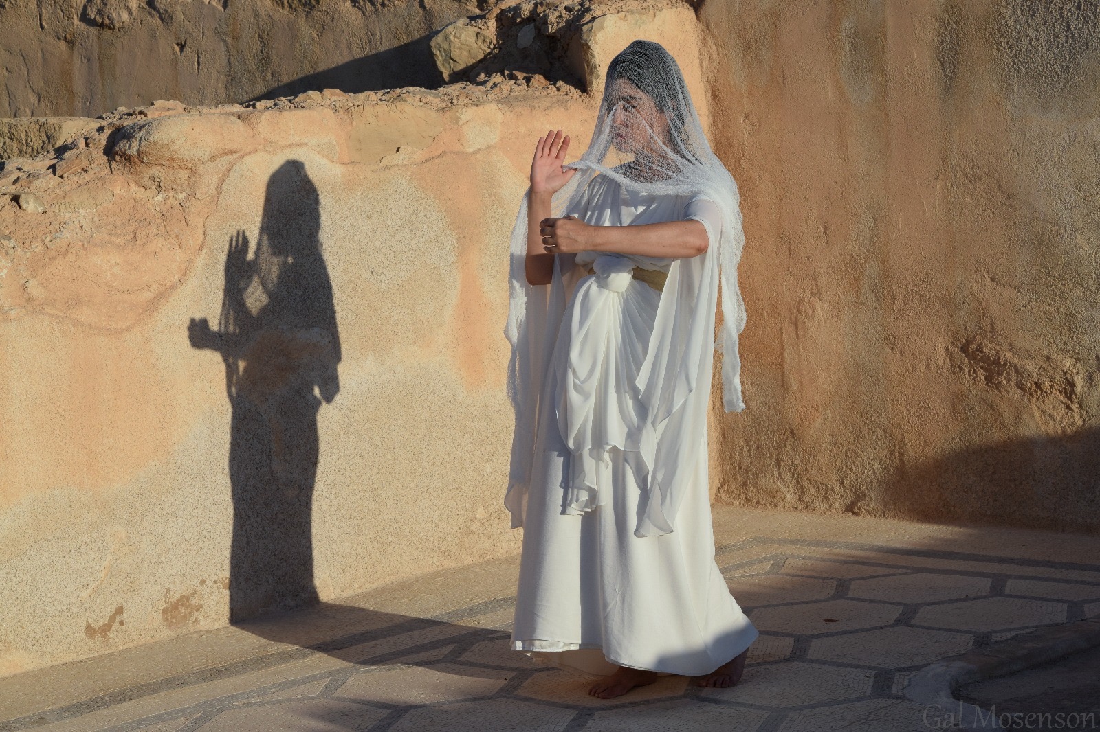 Masada HerStory 2018, performance in Masada National Park, Judean Desert, photo Gal Mosenson ariane_littman_masada_herstory_2018_02