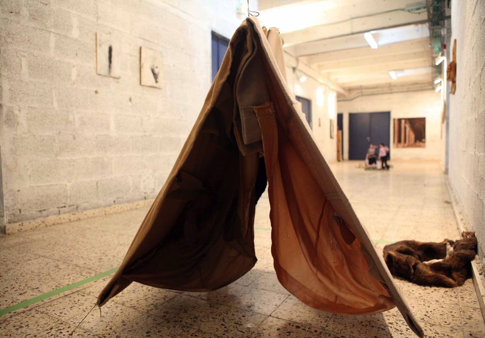 Talia Tokatly 'T.Tent ' (2008)
Mixed media
טליה טוקטלי 006